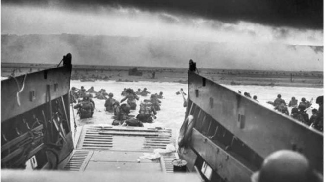 Risultati immagini per 1944: SBARCO IN NORMANDIA â OPERAZIONE SMOKE SCREEN